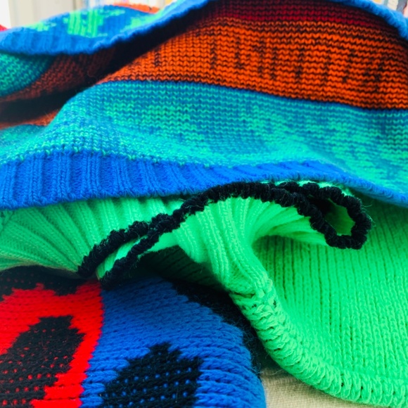 rare 90s Teenage Mutant Ninja Turtles neon sweater: “PIZZA POWER”! - Picture 7 of 11